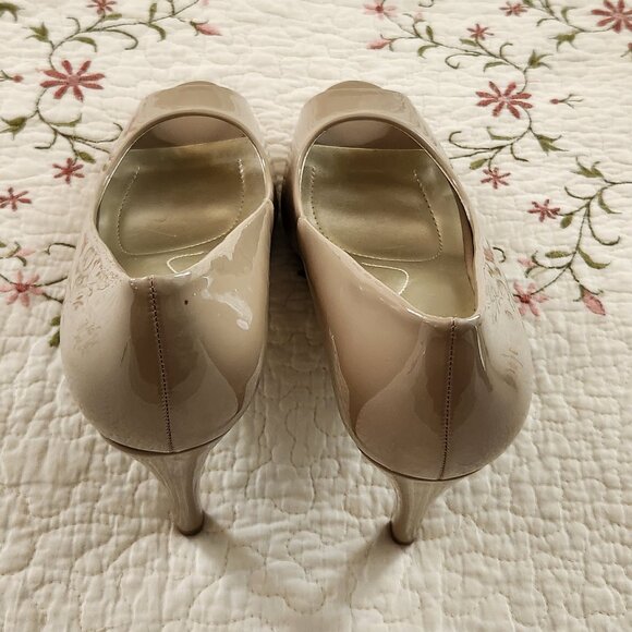 BRAND NEW BANDOLINO OPEN TOE TAUPE HIGH HEELS SIZE 9 1/2 M - Picture 6 of 15